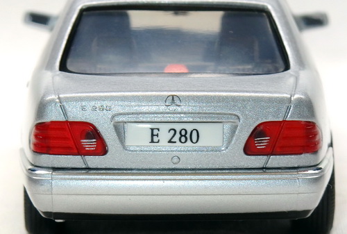 MERCEDES-BENZ E280 ELEGANCE (W210) 2