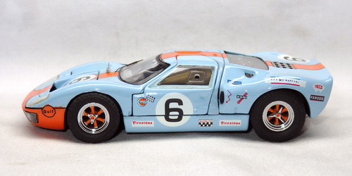 Ford GT40 ソリド　1/18 2台セット