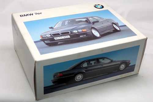 BMW 750i (E38) BOX
