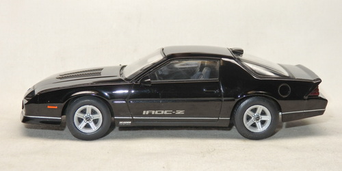 GM CHEVROLET CAMARO IROC-Z 2