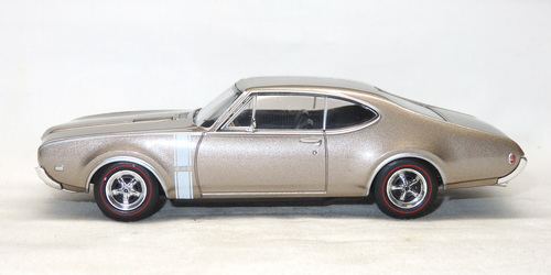 GM OLDSMOBILE 442 W-30 2