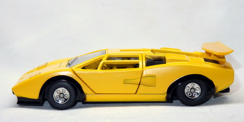 LAMBORGHINI COUNTACH LP500 6