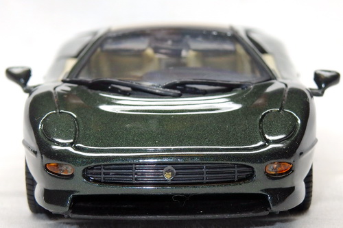 JAGUAR XJ220 5