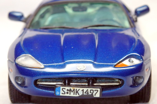 JAGUAR XK8 (X100) COUPE 3