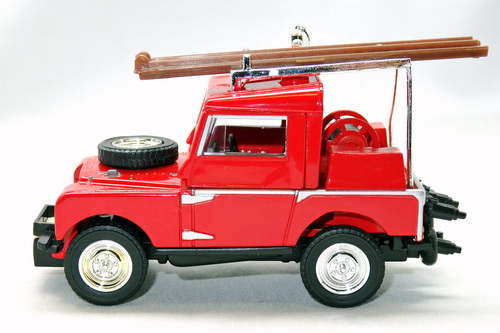 LAND ROVER SERIES I FIRE ENGINE 2
