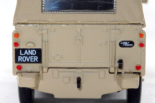 LAND ROVER SERIES III 109 2