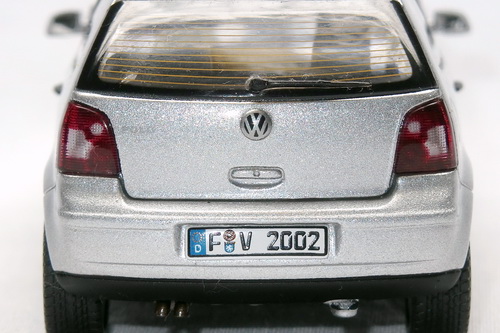 VOLKSWAGEN POLO IV 2